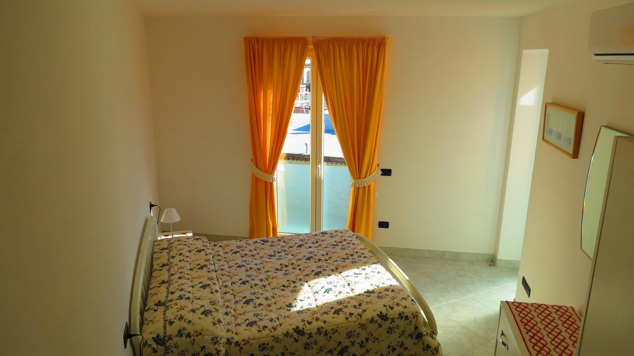 Villa Flora Ischia Luaran gambar